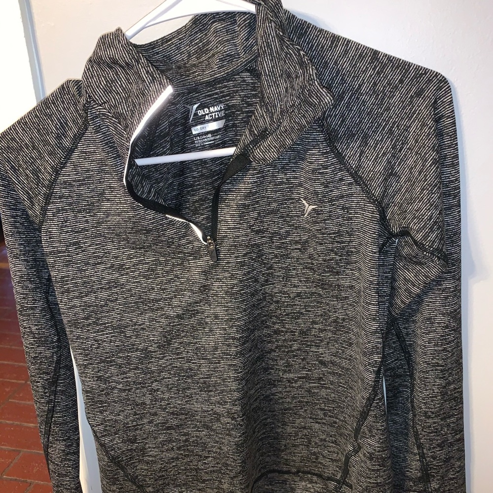 Girls Old Navy Quarter Zip pullover!